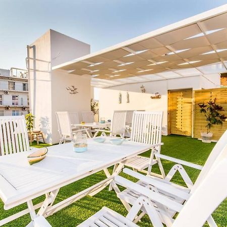 Neoclassical Apartment With 2 Bedrooms In 피레아스 외부 사진