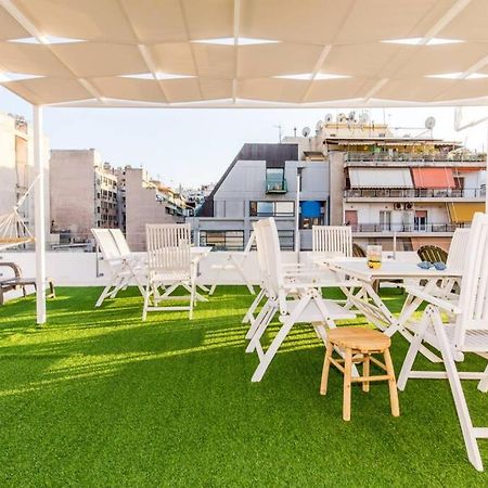 Neoclassical Apartment With 2 Bedrooms In 피레아스 외부 사진